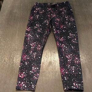 Girls Avia Athletic spandex capris